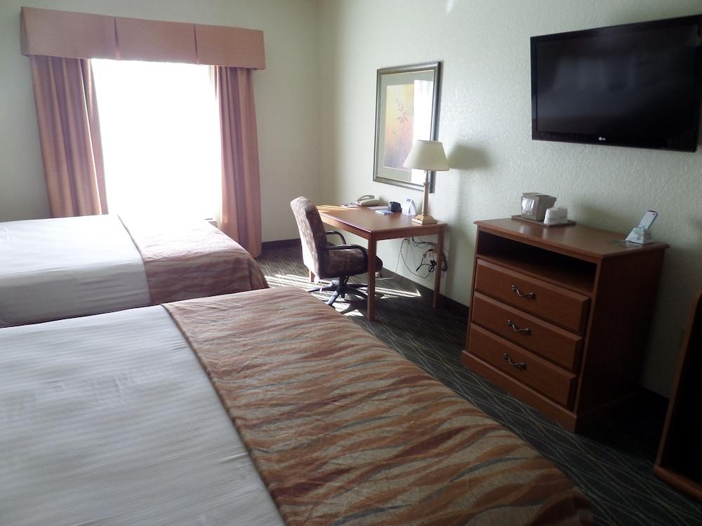 เบย์มอนต์ บาย วินด์แฮม เพียร์ซอล Hotel Pearsall ภายนอก รูปภาพ